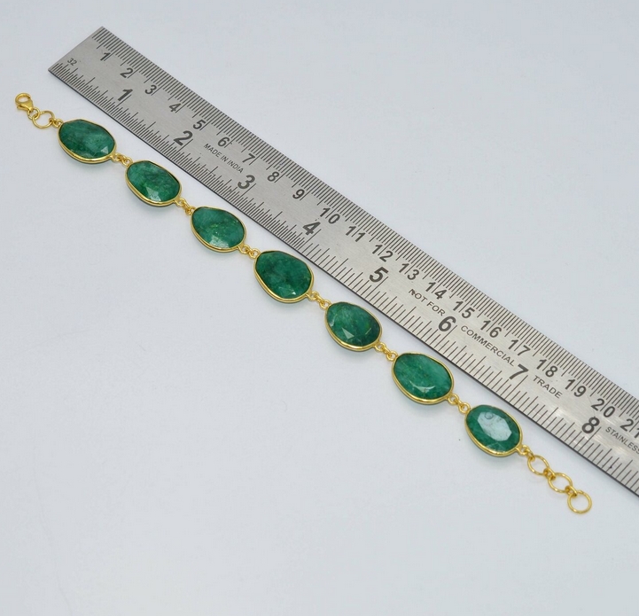 Goud vergulde armband gezet met Emerald